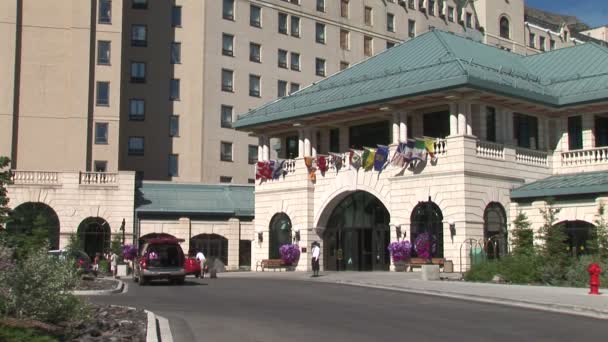 Chateau Lake Louise Hotel — Stock video