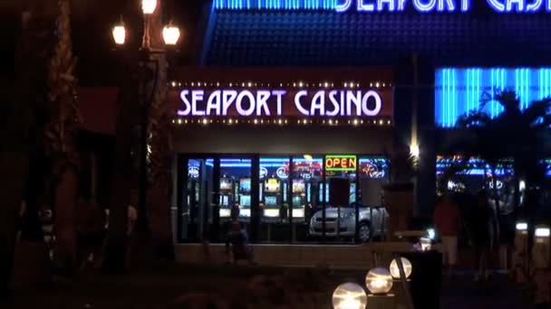 在晚上的海港赌场 — 图库视频影像