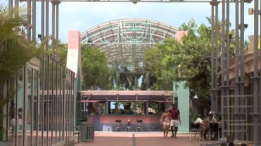 Aruba üzerinde açık alışveriş merkezi