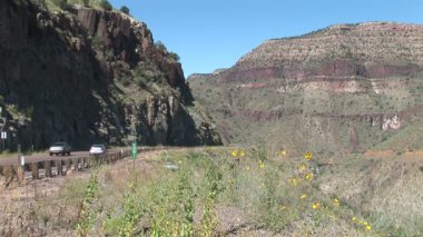 Tuz River Canyon yolu ile