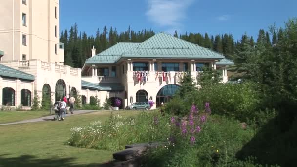 Chateau Lake Louise Hotel — Stockvideo