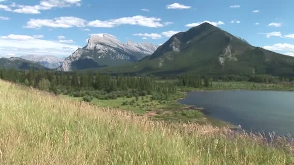 Vermilion jezera v Kanadě — Stock video