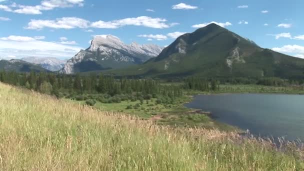 Lago Vermilion en Canadá — Vídeos de Stock