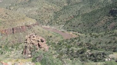 Arizona nehirde tuz