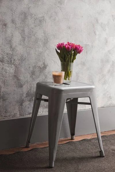 Capuccino Coffee Pink Tulip Flowers Chair Gray Grunge Wall Hipster — Stock Photo, Image