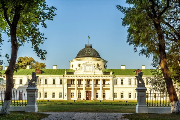 Palacio Kachanivka. Kachanivka. Ucrania . — Foto de Stock