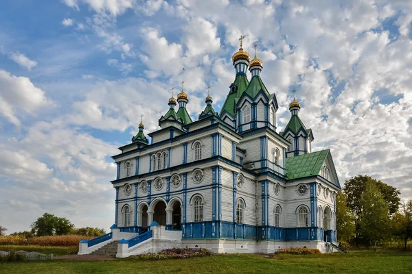 Iglesia de la Asunción. Sylchenkove, óblast de Chernihivs 'ka, Ukr — Foto de Stock