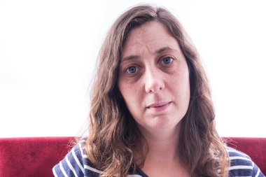 anksiyete ve depresyon muzdarip suistimal edilmiş bir kadın