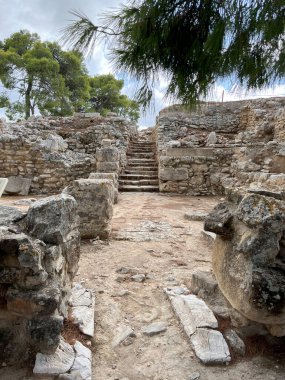 Phaistos Sarayı - Yunanistan 'ın Akdeniz' deki Girit Adası 'ndaki bir arkeoloji sahası (Yunanistan)
