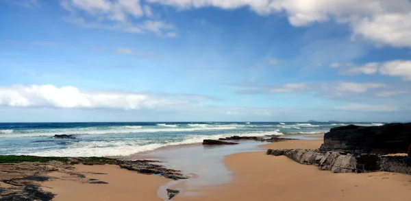 Pintoresca vista de la playa de mar —  Fotos de Stock