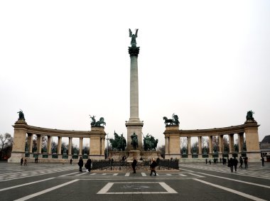 Budapeşte Kahramanlar Meydanı