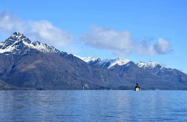 Lake Wakatipu in New Zealand — Zdjęcie stockowe