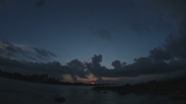 Timelapse Denizi'nin güzel gündoğumu incaribbean, Dominik Cumhuriyeti, Juan Dolio, 2016 olabilir