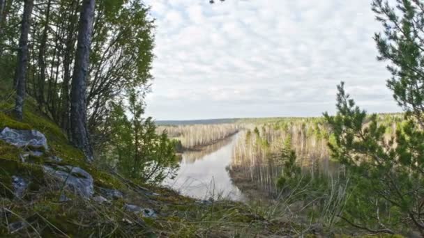 Panaramic veiw of mountain river landscape of Chusovaya river in siberia, Ural, Russia — Stock Video