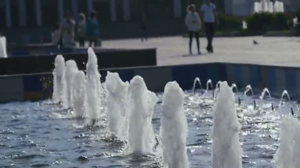 Fonte em Kazan slo-mo — Vídeo de Stock