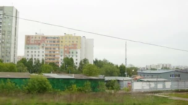 Moskou - mei 16 2016: Pov oogpunt van vertrek van de trein naar de voorsteden — Stockvideo