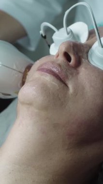 Yetişkin kadınlar için HIFU tedavisi. Orta çekim