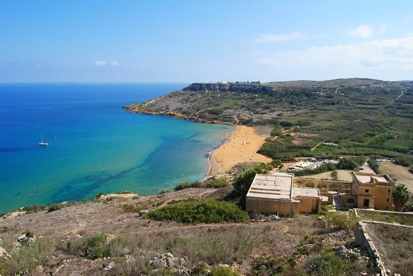 View over Ramla Bay from the Calypsos Cave. — Stock Photo, Image