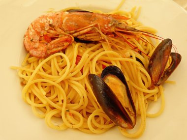 Spagetti frutti di mare.