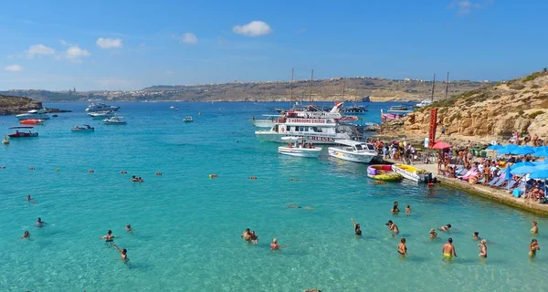 A kék lagúnára és a Comino Málta — Stock Fotó