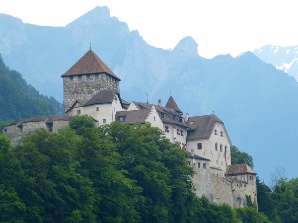 Schloss Vaduz w Księstwie Liechtenstein. — Zdjęcie stockowe