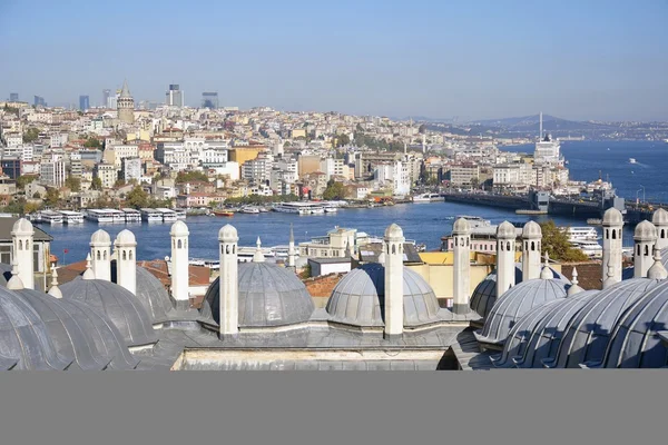 View from the terrace of Suleymaniye mosque in Istanbul. — Stock Photo, Image