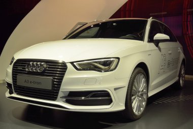 Audi A3 e-tron araba