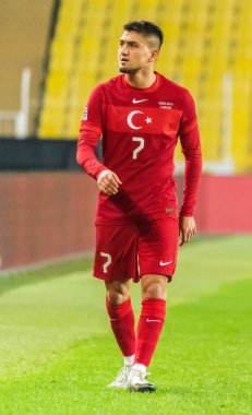 İstanbul, Türkiye - 15 Kasım 2020. Türkiye milli futbol takımı sağ kanat oyuncusu Cengiz Under UEFA Milletler Ligi karşılaşmasında İstanbul 'da Türkiye Rusya' ya karşı (3-2).