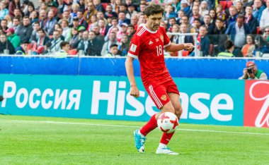 Moskova, Rusya - 21 Haziran 2017. Rusya Millî Futbol Takımı 'nın orta saha oyuncusu Yury Zhirkov, FIFA Konfederasyon Kupası 2017 karşılaşmasında Rusya ile Portekiz karşılaşacak..