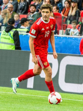 Moskova, Rusya - 21 Haziran 2017. Rusya Millî Futbol Takımı 'nın orta saha oyuncusu Yury Zhirkov, FIFA Konfederasyon Kupası 2017 karşılaşmasında Rusya ile Portekiz karşılaşacak..
