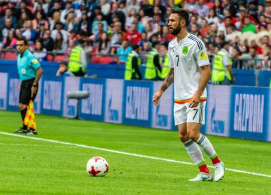 Kazan, Rusya - 24 Haziran 2017. Meksika milli futbol takımı kanadı Miguel Layun FIFA Konfederasyon Kupası maçında Meksika Rusya 'ya karşı.