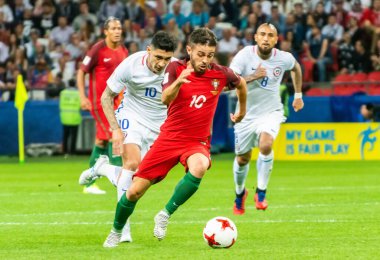 Kazan, Rusya - 28 Haziran 2017. Portekiz Millî Futbol Takımı 'nın orta saha oyuncusu Bernardo Silva, FIFA Konfederasyon Kupası 2017-Portekiz yarı final maçında.