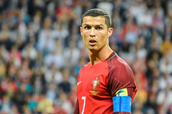 Kazan, Rusya - 28 Haziran 2017. Portekiz milli futbol takımı kaptanı Cristiano Ronaldo FIFA Konfederasyon Kupası 2017 yarı final Şili maçında.