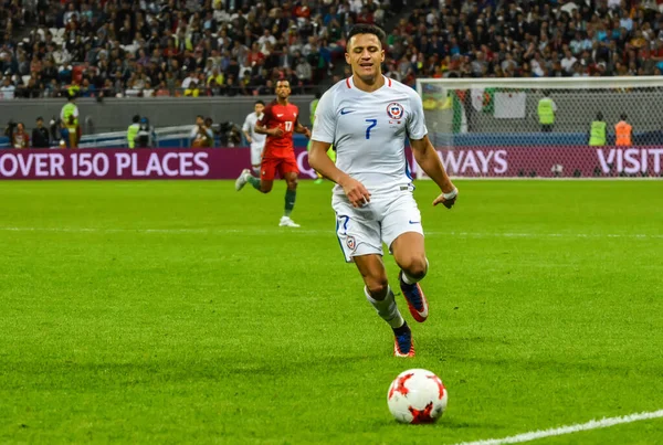 Kazan, Rusya - 28 Haziran 2017. Şili Millî Futbol Takımı forveti Alexis Sanchez, FIFA Konfederasyon Kupası 2017 yarı final Şili maçında.