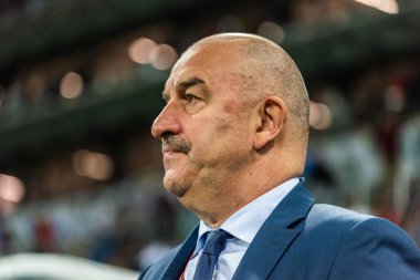 Nizhny Novgorod, Rusya - 11 Haziran 2019. Rusya milli takımı teknik direktörü Stanislav Cherchesov UEFA Euro 2020 ön eleme karşılaşmasında Rusya - Kıbrıs Rum Kesimi (1-0) - Nizhny Novgorod.