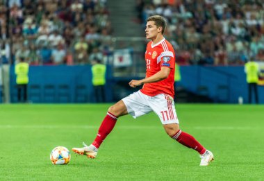 Nizhny Novgorod, Rusya - 11 Haziran 2019. Rusya milli takımı orta saha oyuncusu Roma Zobnin UEFA Euro 2020 ön eleme karşılaşmasında Rusya ile Kıbrıs Rum Kesimi (1-0) arasında Nizhny Novgorod.