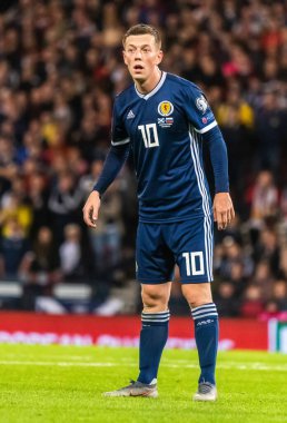 Glasgow, İskoçya, İngiltere - 6 Eylül 2019. İskoçya Millî Futbol Takımı orta saha oyuncusu Callum McGregor UEFA Euro 2020 ön eleme karşılaşmasında Glasgow 'da İskoçya Rusya' ya karşı.