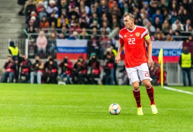 Moskova, Rusya - 10 Ekim 2019. Rusya Millî Futbol Takımı forveti Artem Dzyuba UEFA Euro 2020 ön eleme karşılaşmasında Moskova 'da İskoçya Rusya' ya karşı (4-0).