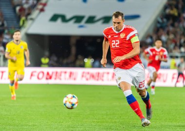 Kalininingrad, Rusya - 9 Eylül 2019. Rusya milli futbol takımı forveti Artem Dzyuba UEFA Euro 2020 ön eleme karşılaşmasında Rusya Kazakistan 'a karşı (1-0) Kaliningrad' da.