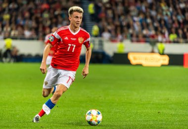Kalininingrad, Rusya - 9 Eylül 2019. Rusya Millî Futbol Takımı orta saha oyuncusu Aleksandr Golovin UEFA Euro 2020 ön eleme karşılaşmasında Rusya Kazakistan 'a karşı (1-0) Kalininingrad' da.