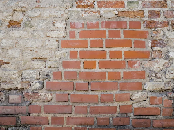 Antigua pared de ladrillo rojo con fondo de textura de yeso blanco — Foto de Stock