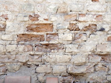 Hasarlı sıva doku arka plan ile eski vintage kırmızı tuğla duvar