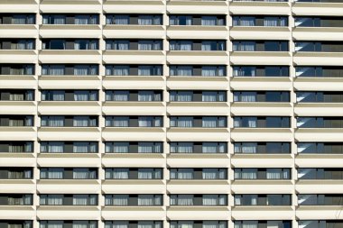 Modern arka plan için windows ve balkon desen yinelenen ile açık duvar inşa
