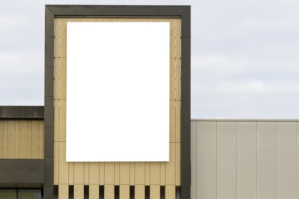Vysmívat se. Prázdné horizontální billboard s kopií prostor pro textovou zprávu nebo obsah na zdi. — Stock fotografie