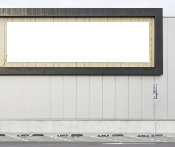Нарисуй. Пустой горизонтальный экран билборда на серой стене . — стоковое фото