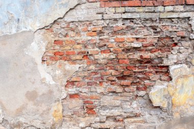 Eski illüstrasyon kırmızı tuğla duvar soyulmuş beyaz bej sıva arka plan ile. Vintage retro alçı duvar kirli kırık çizik doku arka plan ile