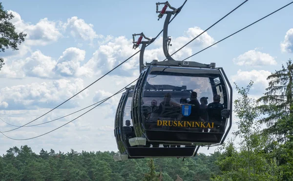 Druskininkai, Lithuania, August 10, 2021. Cable car Lynu kelias one of most popular attraction in Druskininkai — Stock Photo, Image