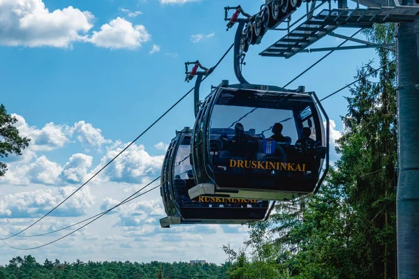 Druskininkai, Lithuania, August 10, 2021. Cable car Lynu kelias one of most popular attraction in Druskininkai — Stock Photo, Image