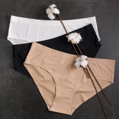 İç çamaşırı rengi pamuk, rahat, yumuşak