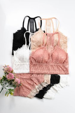 İç çamaşırı dantelli, yumuşak rahat sutyen